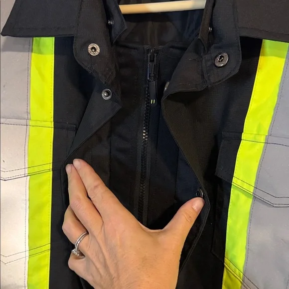 Reflective Black and Yellow Performance Jacket - Picture 5 of 9